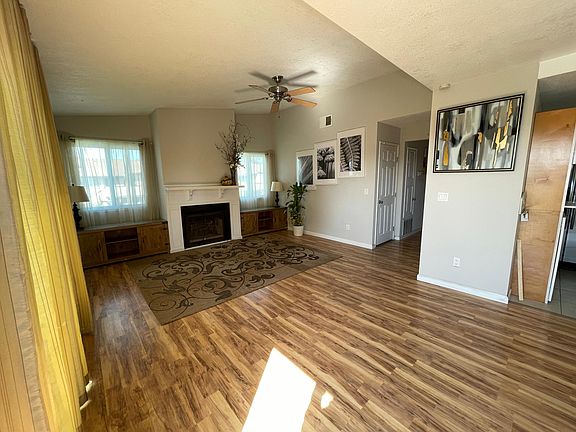 2nd image of 123 Silcreek Dr