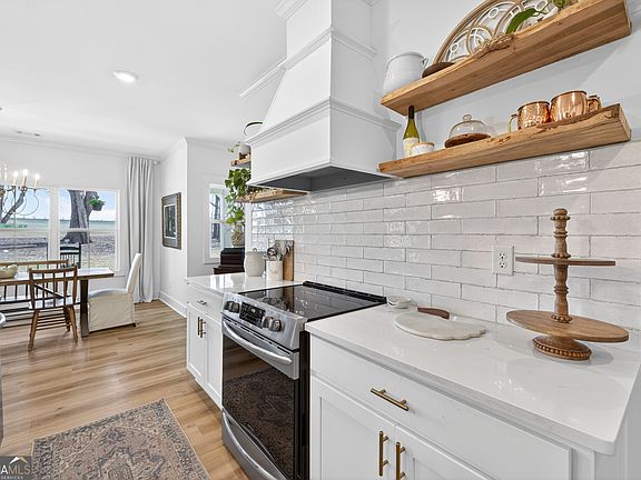 2nd image of 4746 Bentley Rd