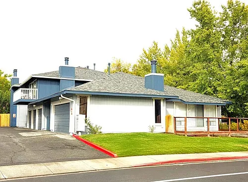 1005 Brinkby Ave #4 Photo 1