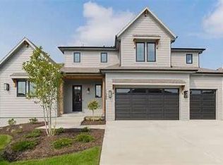 23826 Clear Creek Pkwy, Shawnee, KS 66226