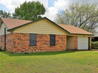511 Sally Ln, Cleburne, TX 76033