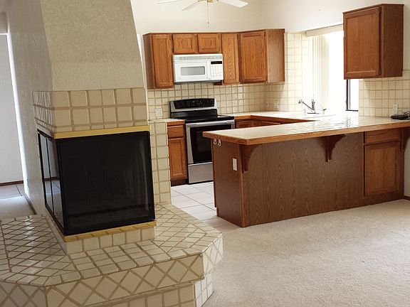 5th image of 3400 Bluegrass Dr