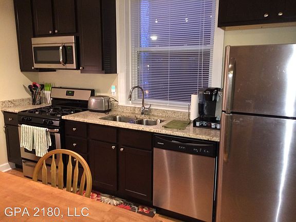 3rd image of 4737 N Leavitt St #3N