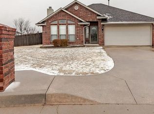 359 Olde Town Ct, Piedmont, OK 73078