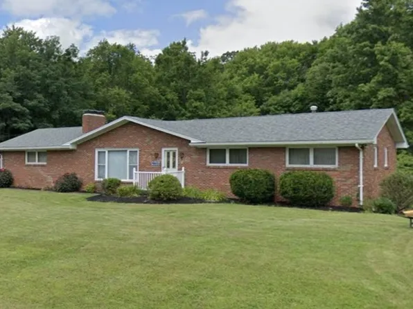 109 Plateau Dr, Conneautville, PA 16406