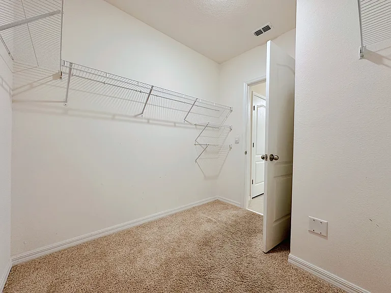 2681 Magnolia Ave — Photo 21