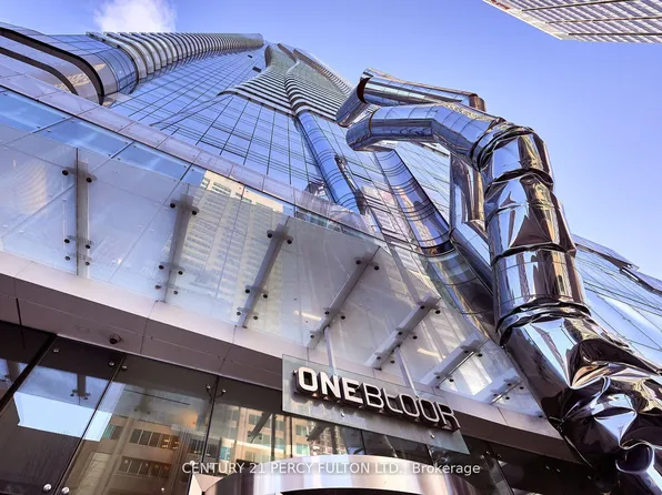 1 Bloor St E #313, Toronto, ON M4W 0A8