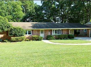 2830 Deerwood Dr, Winston Salem, NC 27103