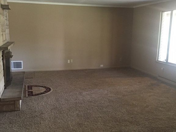 3rd image of 3735 Ferndale Dr