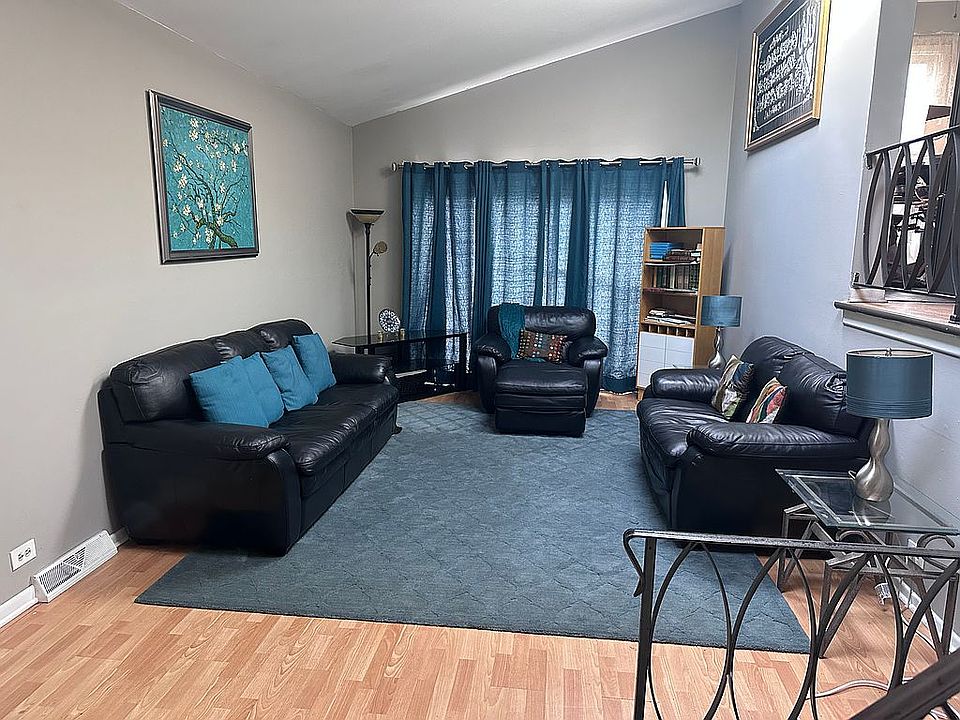 2nd image of 1168 Brighton Pl