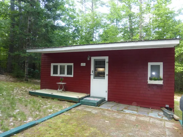 9 Roberts Lane, Porter, ME 04068