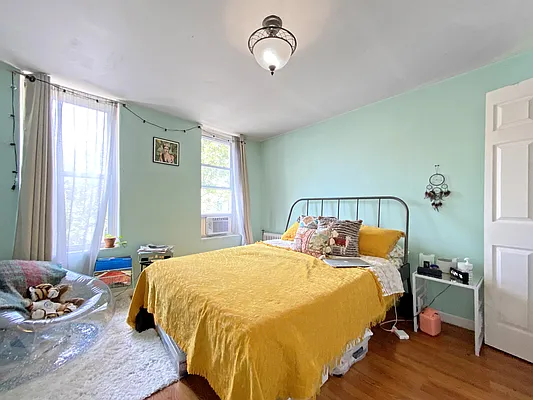 Rented by Corcoran | media 2