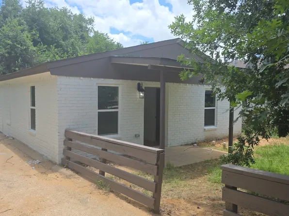 4636 Luzon St, Dallas, TX 75216