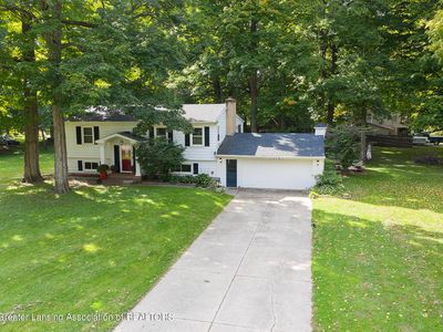13145 E Melody Rd, Grand Ledge, MI, 48837