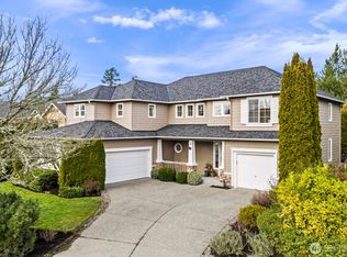 24022 SE 10th St, Sammamish, WA