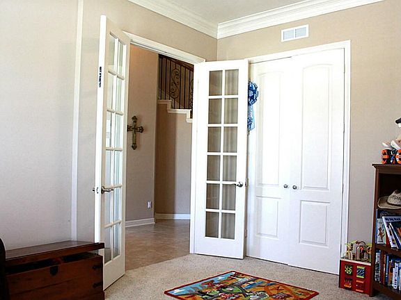 2nd image of 5815 Madrone Meadow Dr