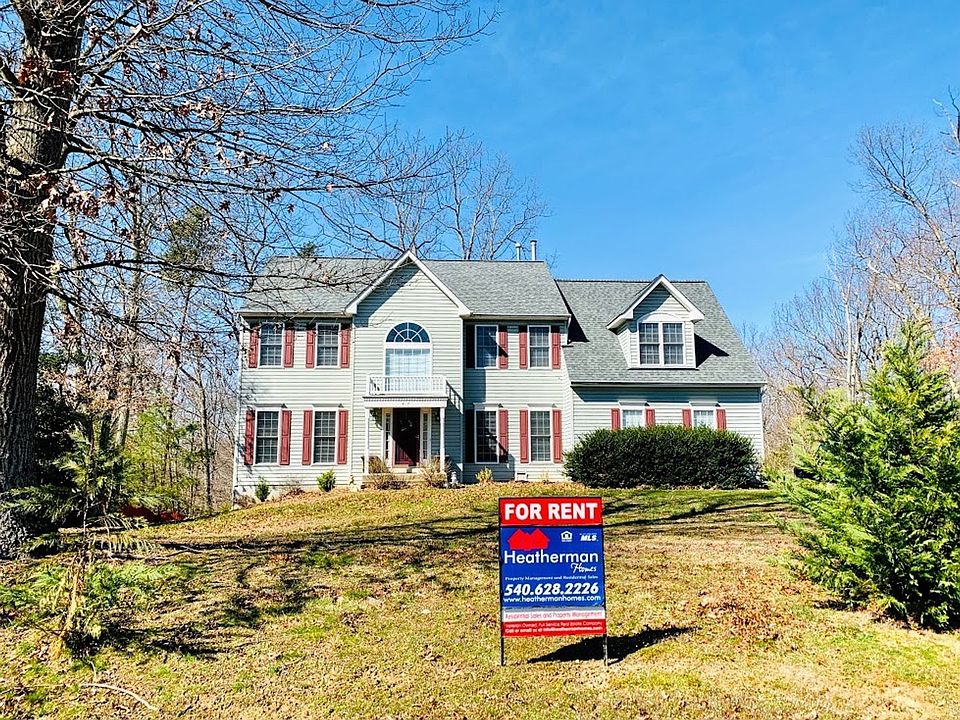 1st image of 49 Crestwood Ln
