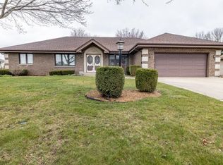 7098 Moss Canyon Rd, Cherry Valley, IL 61016
