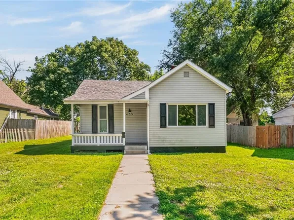 435 Ford St, Liberty, MO 64068