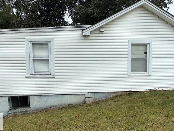 3rd image of 23 Dula St