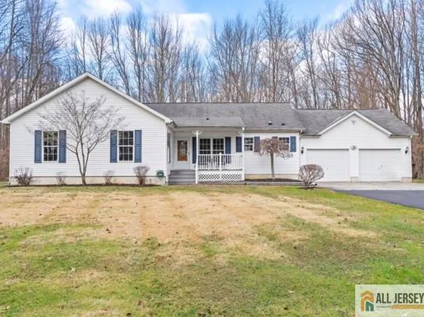 15 White Pine Rd, Jamesburg, NJ 08831