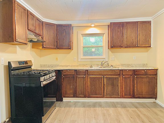 3rd image of 33 Follett St #B