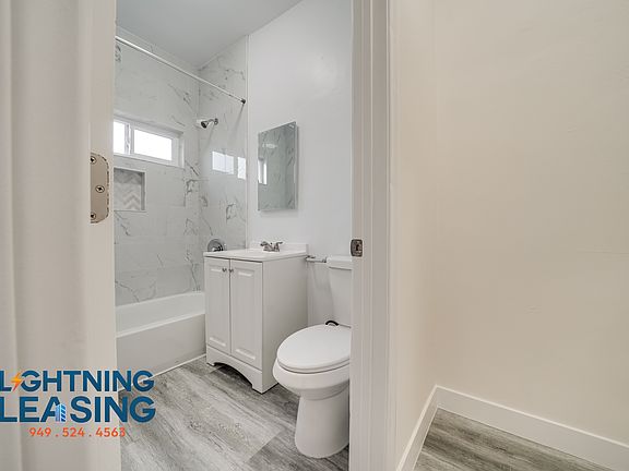 4th image of 149 S Normandie Ave #203D
