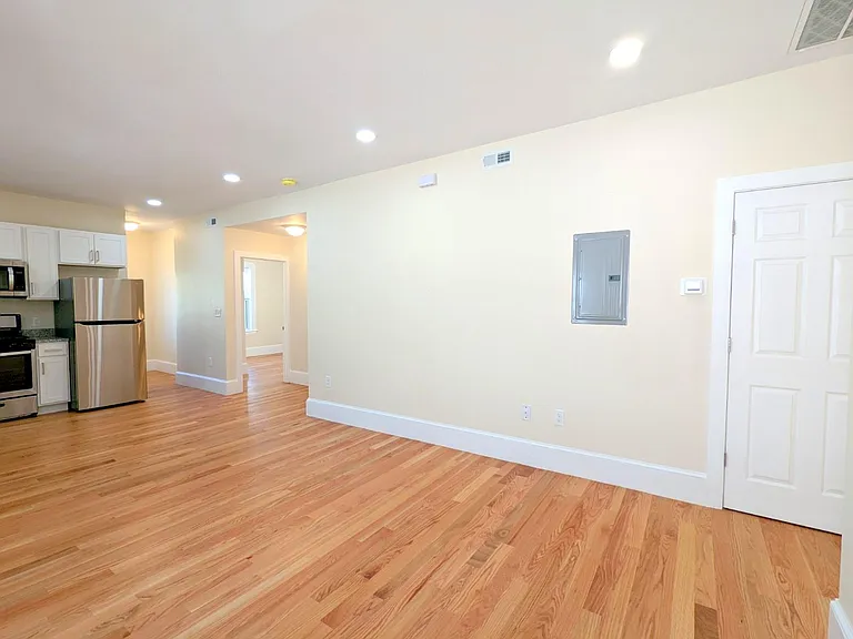 73 Merriam St #2 — Photo 4