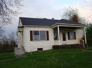 9583 Mason Lewis Rd, Maysville, KY 41056