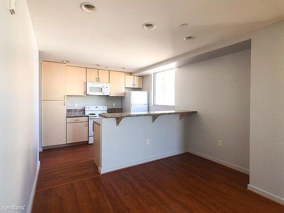 5th image of 111 N 9th St Unit 600