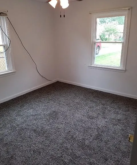 3064 Louise Ln — Photo 10