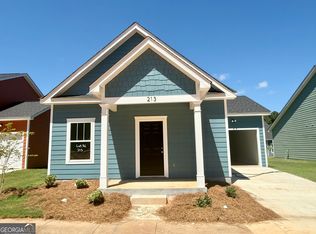 213 Lenox Cir, Lagrange, GA 30241