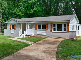 2110 Evans Cir NW, Huntsville, AL 35810