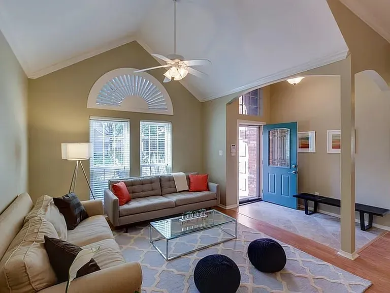 4035 Briarbend Rd — Photo 15