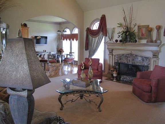 Hardwoods, volume ceiling