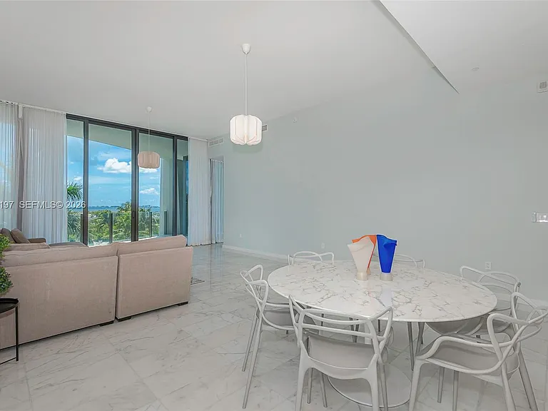 2821 S Bayshore Dr #7B — Photo 6