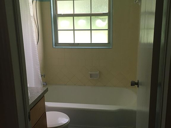 3rd image of 1529 Dacron Dr