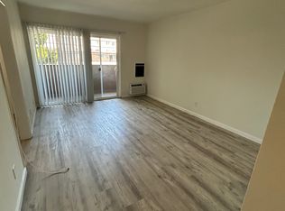 18345 Kittridge St APT 8, Reseda, CA 91335