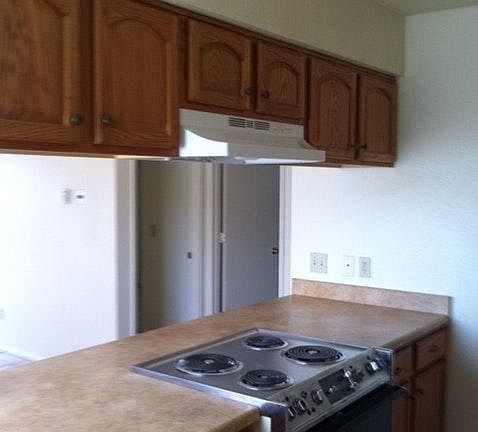 2nd image of 914 N Belvedere Ave APT 1