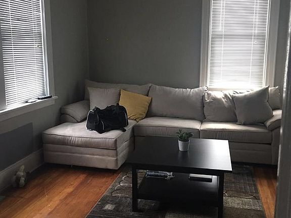 5th image of 6146 56th Ave #2R