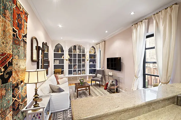 Sold by Compass | media 1