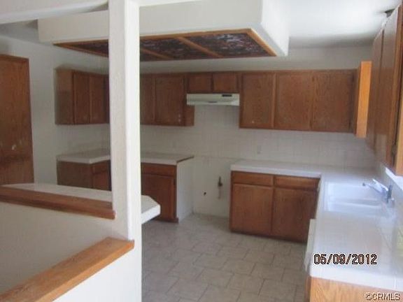 3rd image of 820 Fern Dr