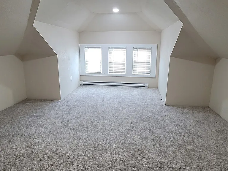 1325 Wyoming Ave — Photo 11