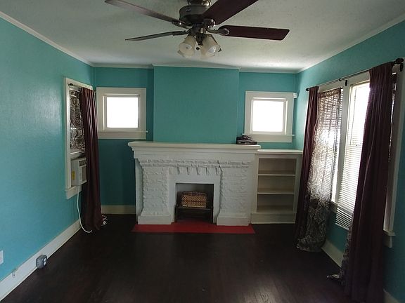 Entry Living Room