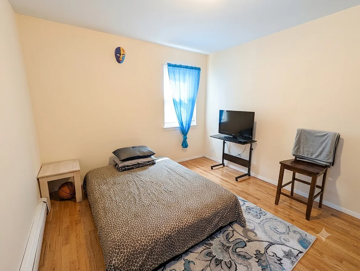 2 bed, 977 sqft, $2,600 — Photo 4
