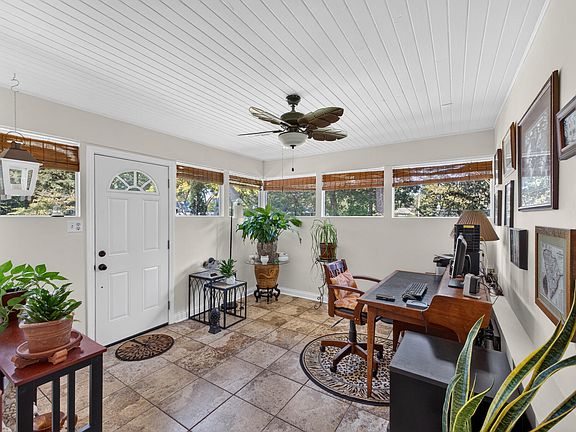 4th image of 109 Dunbarton Cir SE