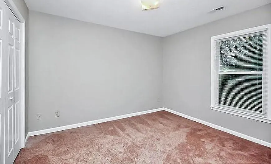 2 bed, 875 sqft, $1,095 — Photo 4