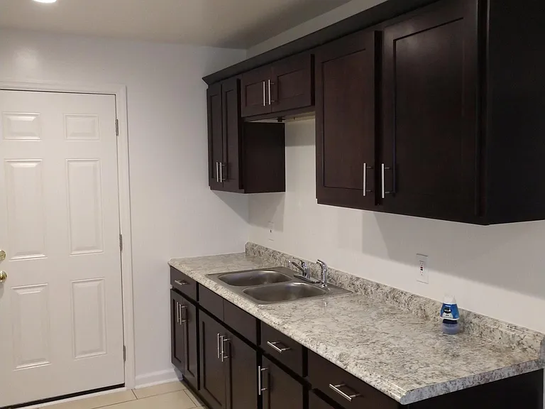 124 Fairfield Ave #2 — Photo 5