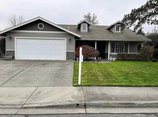 2979 Stellar Ct, Grants Pass, OR 97527