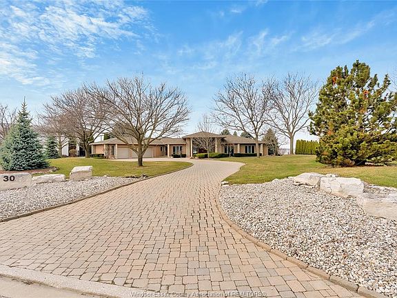 2nd image of 30 Emerald Ln